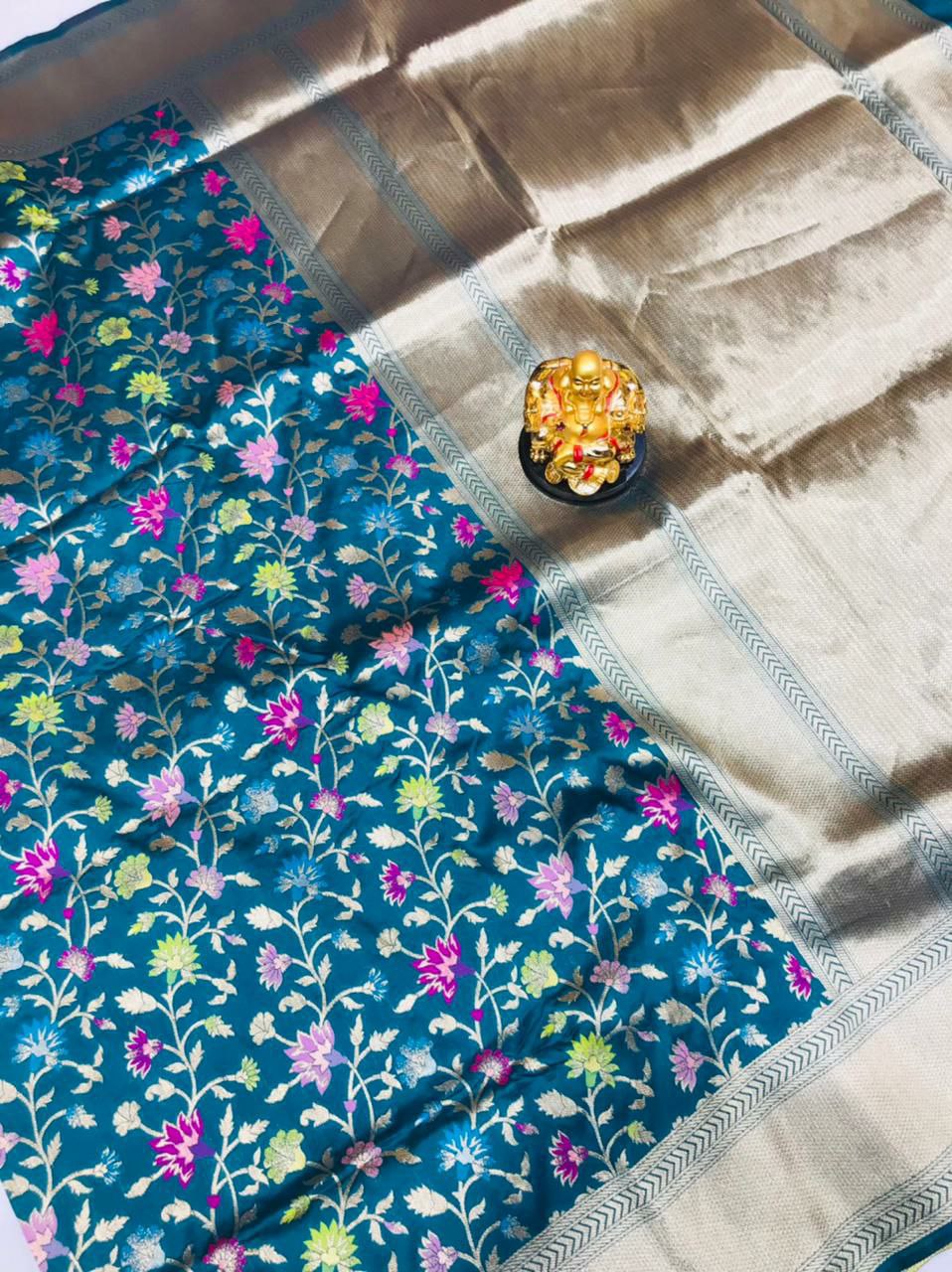 Deserving Rama Kanjivaram Silk With Engaging Blouse Piece
