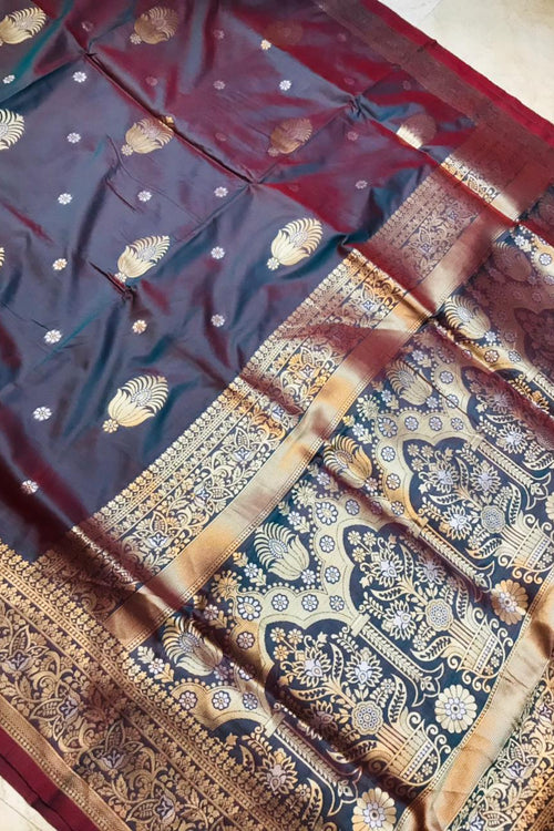 Load image into Gallery viewer, Propinquity Grey Kanjivaram Silk With Demure Blouse Piece
