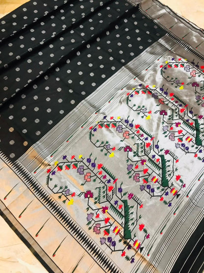 Precious Black Paithani Silk Saree With Magnetic Blouse Piece