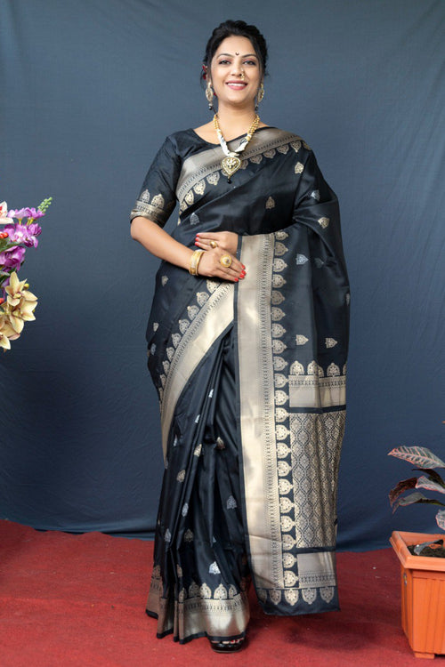 Load image into Gallery viewer, Unique Black Banarasi Silk Saree With Classic Blouse Piece
