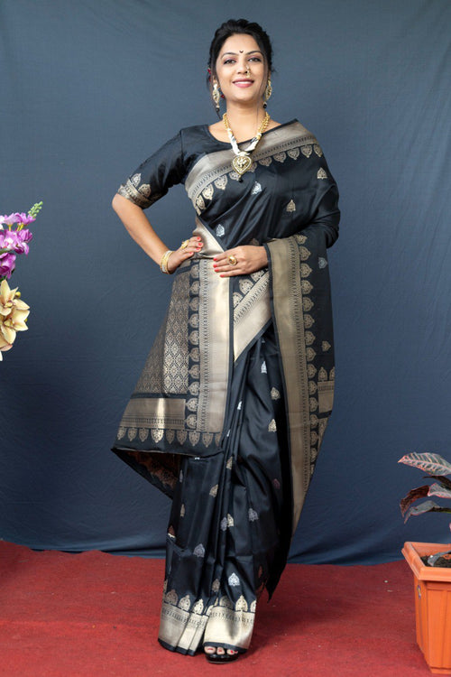 Load image into Gallery viewer, Unique Black Banarasi Silk Saree With Classic Blouse Piece
