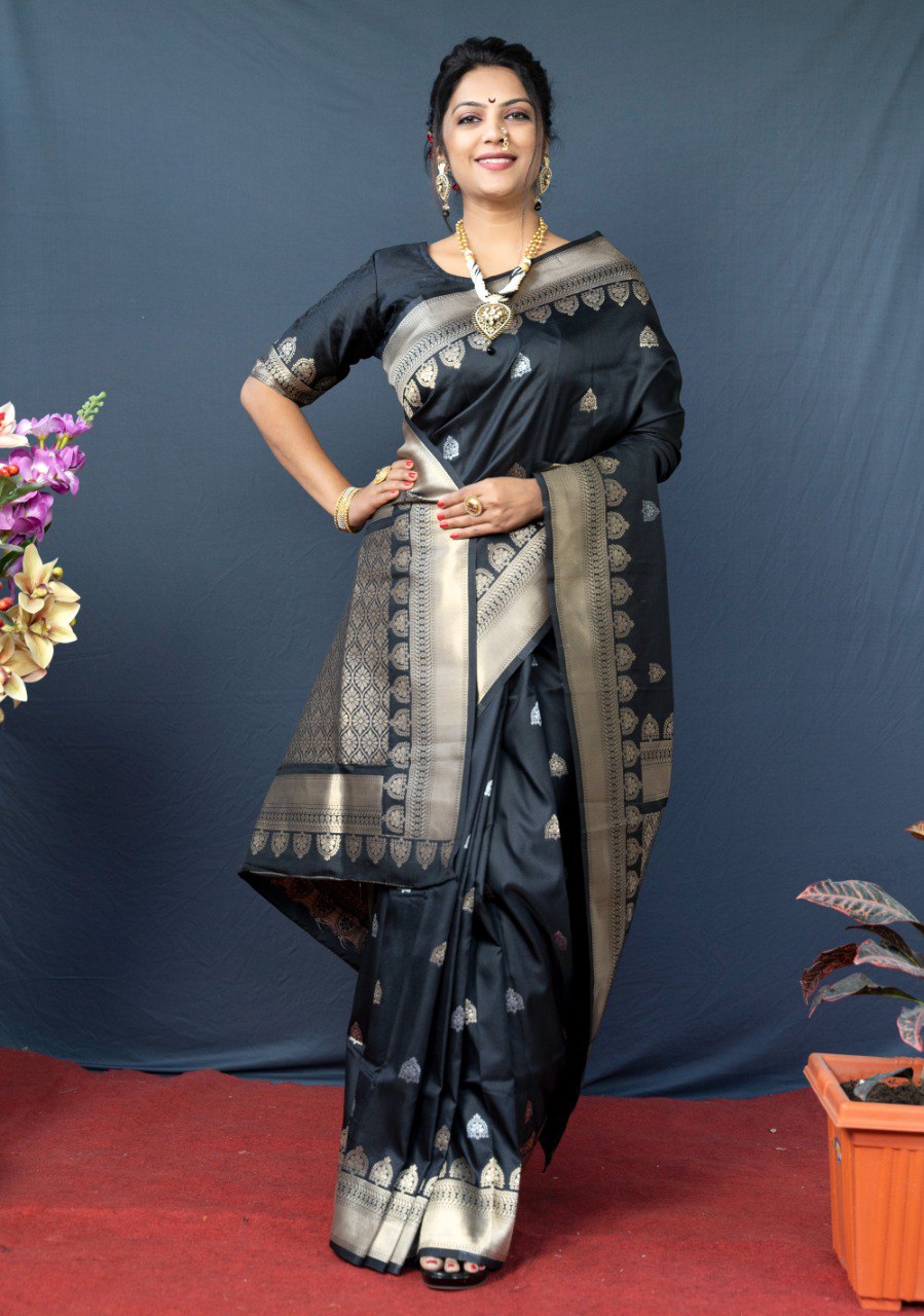 Unique Black Banarasi Silk Saree With Classic Blouse Piece