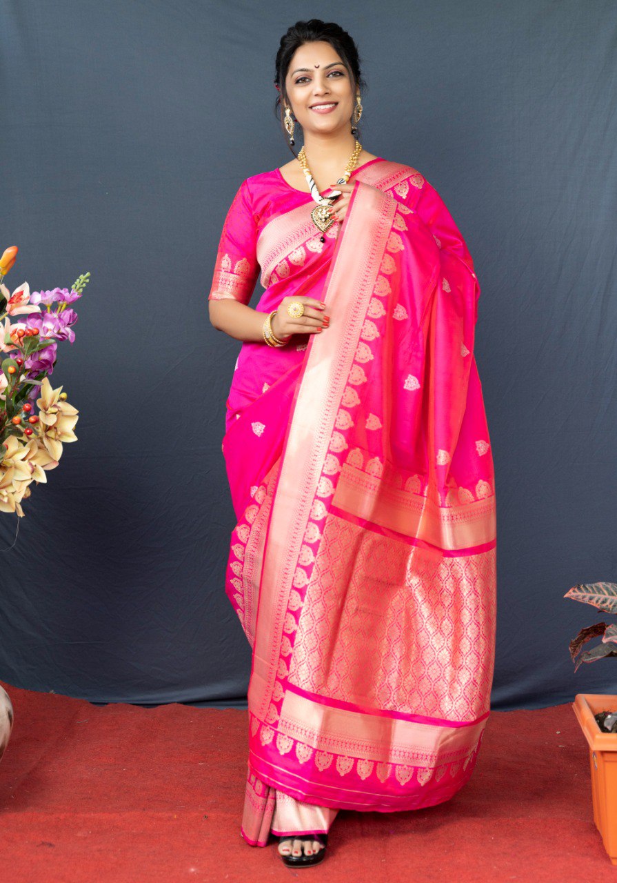 Phenomenal Dark Pink Banarasi Silk Saree With Classic Blouse Piece