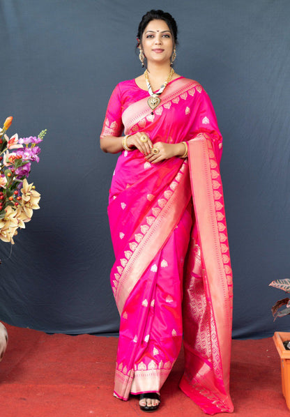 Phenomenal Dark Pink Banarasi Silk Saree With Classic Blouse Piece