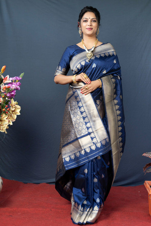 Load image into Gallery viewer, Dazzling Navy Blue Banarasi Silk Saree With Classic Blouse Piece
