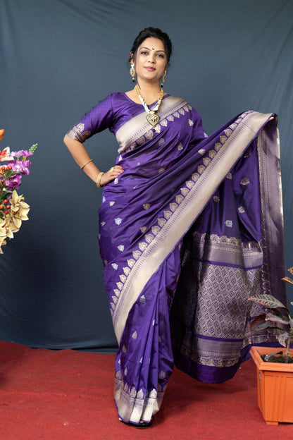 Staring Royal Blue Banarasi Silk Saree With Classic Blouse Piece