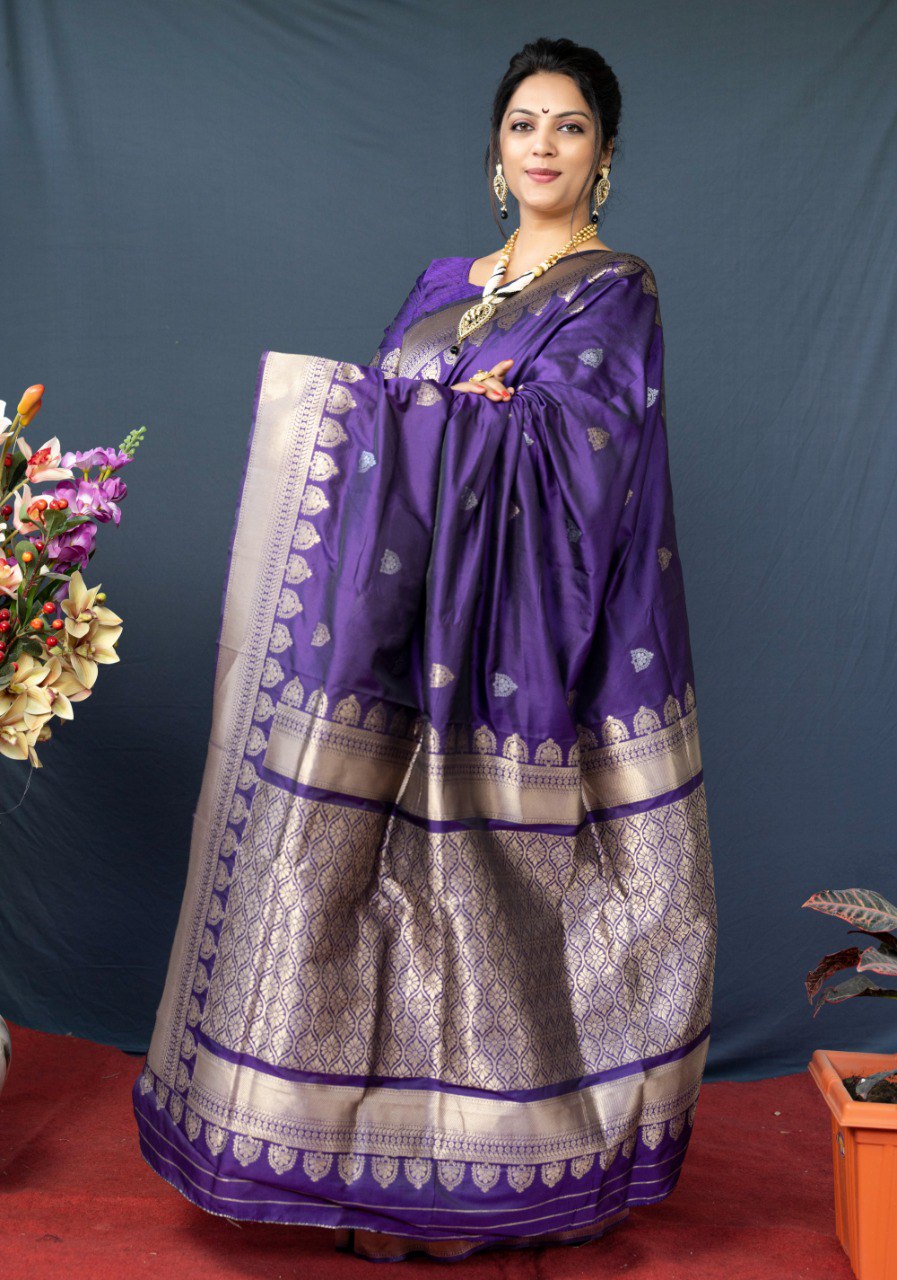 Staring Royal Blue Banarasi Silk Saree With Classic Blouse Piece