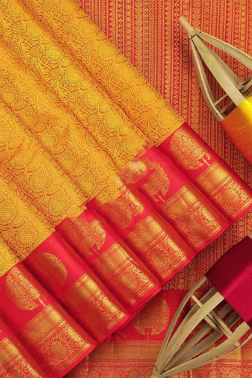 Load image into Gallery viewer, Adorning Yellow Soft Banarasi Silk Saree With Flattering Blouse Piece
