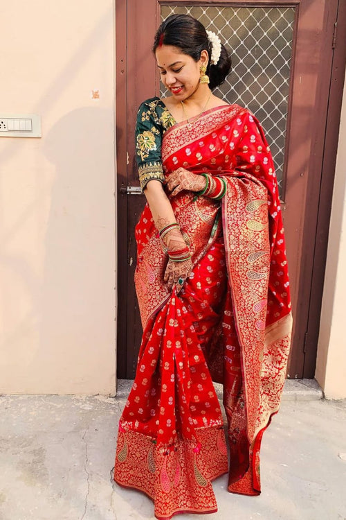 Load image into Gallery viewer, Assemblage Red Soft Banarasi Silk Saree With Demesne Two Blouse Piece
