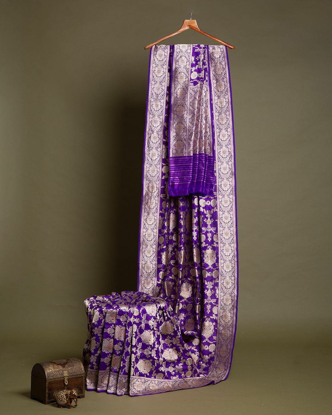 Charming Purple Soft Banarasi Silk Saree With Pretty Blouse Piece