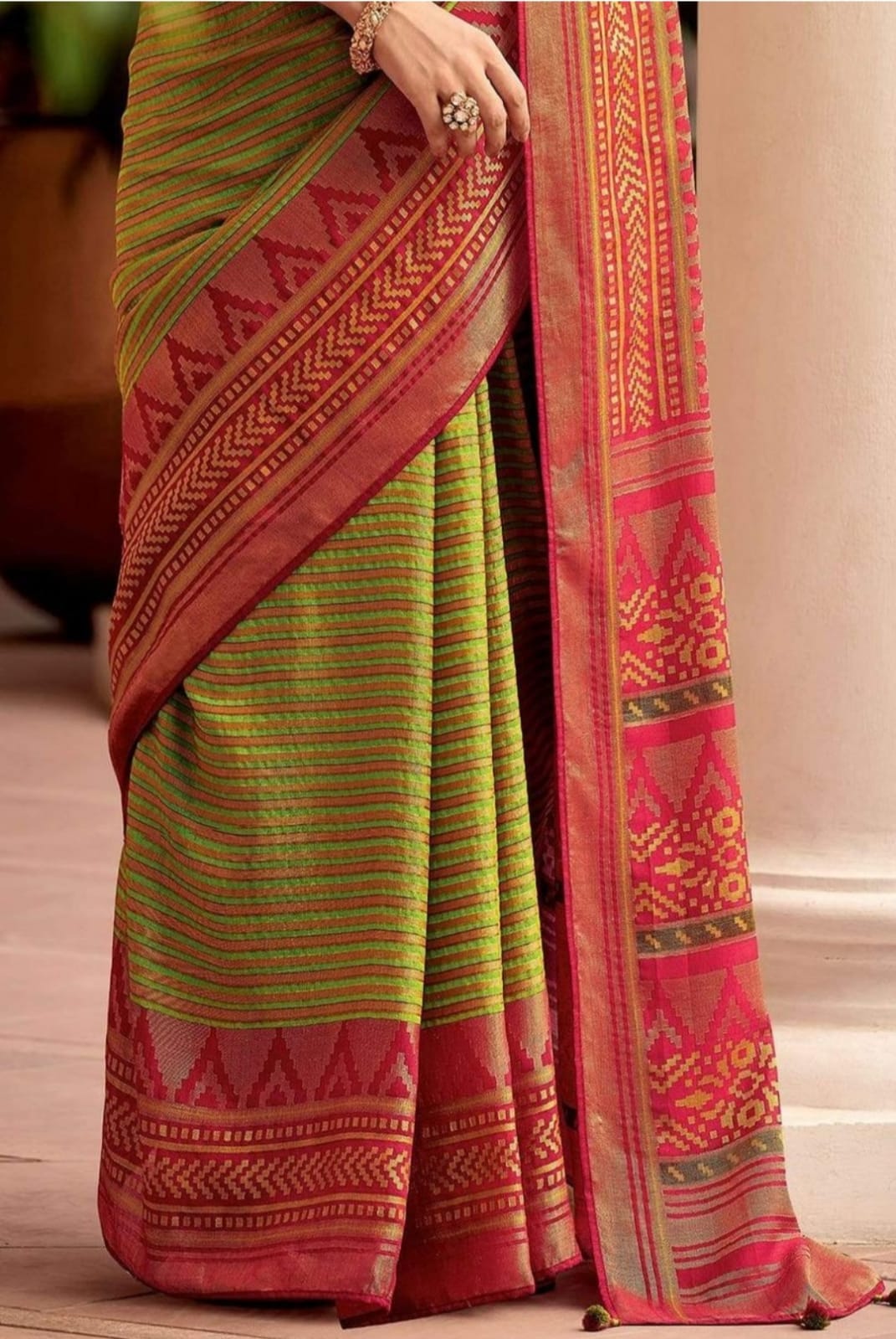 Superb Mehndi Soft Silk Saree With Classic Two Blouse Piece