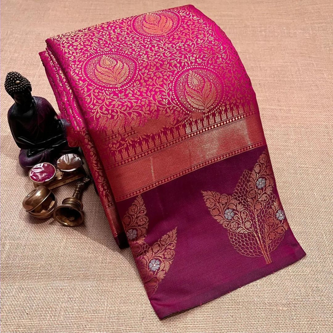 Surreptitious Dark Pink Soft Silk Saree With Murmurous Blouse Piece