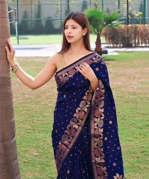 Load image into Gallery viewer, Profuse Navy Blue Soft Banarasi Silk Saree With Super extravagant Blouse Piece
