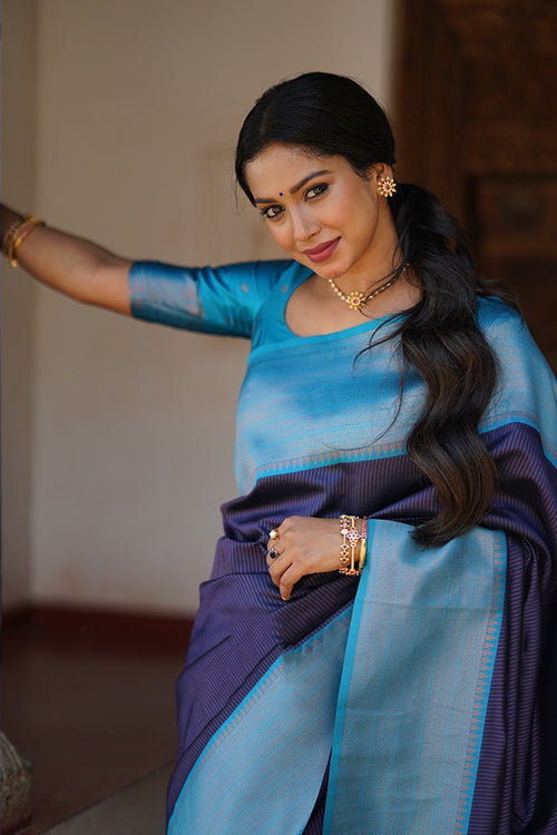 Load image into Gallery viewer, Precious Navy Blue Soft Silk Saree With Extraordinary Blouse Piece
