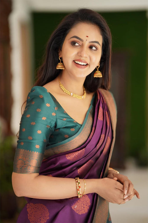 Load image into Gallery viewer, Felicitous Purple Soft Silk Saree With Imaginative Blouse Piece
