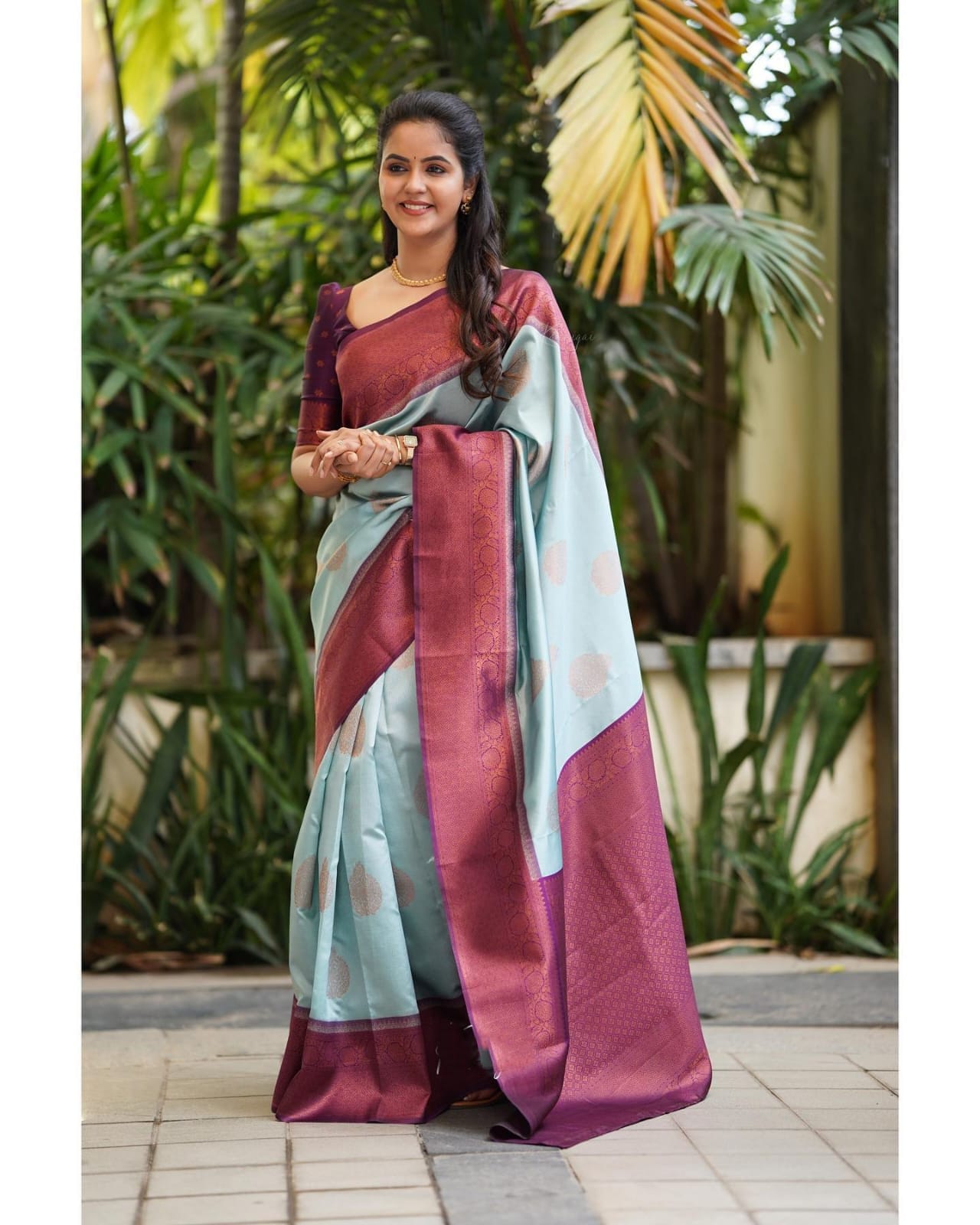 Magnetic Sky Soft Silk Saree With Felicitous Blouse Piece