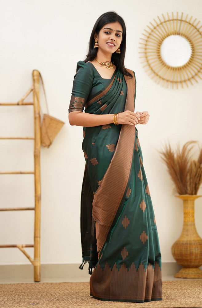 Invaluable Dark Green Soft Silk Saree With Desiring Blouse Piece