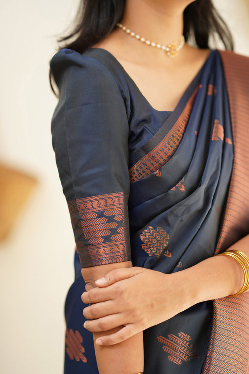 Load image into Gallery viewer, Delightful Navy Blue Soft Silk Saree With Prettiest Blouse Piece
