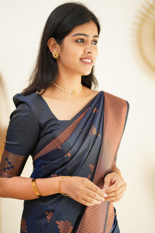 Load image into Gallery viewer, Delightful Navy Blue Soft Silk Saree With Prettiest Blouse Piece
