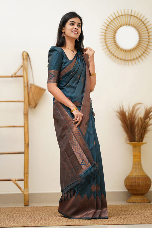 Load image into Gallery viewer, Beleaguer Rama Soft Silk Saree With Dissemble Blouse Piece
