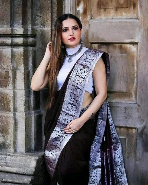 Load image into Gallery viewer, Opulent Black Soft Banarasi Silk Saree With Glowing Blouse Piece
