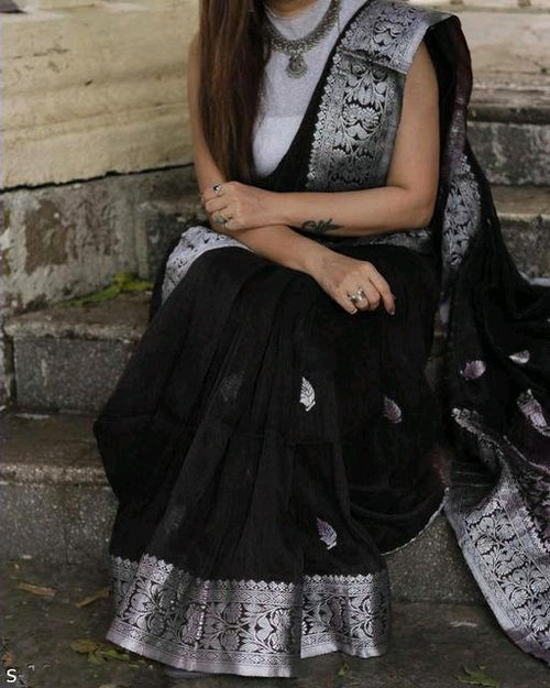 Load image into Gallery viewer, Opulent Black Soft Banarasi Silk Saree With Glowing Blouse Piece
