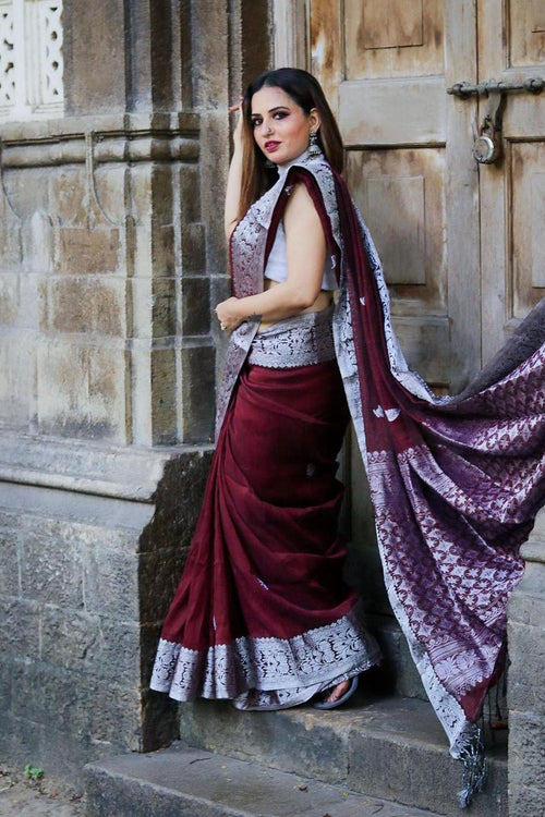 Load image into Gallery viewer, Sensational Wine Soft Banarasi Silk Saree With Attractive Blouse Piece
