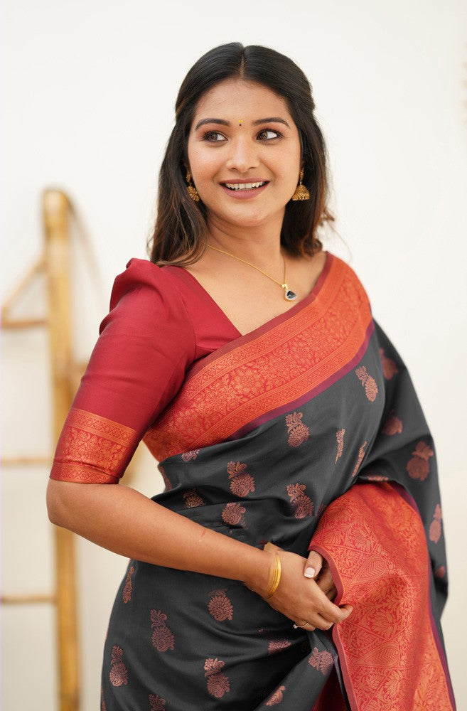 Glowing Black Soft Silk Saree With Blooming Blouse Piece