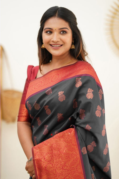 Load image into Gallery viewer, Glowing Black Soft Silk Saree With Blooming Blouse Piece
