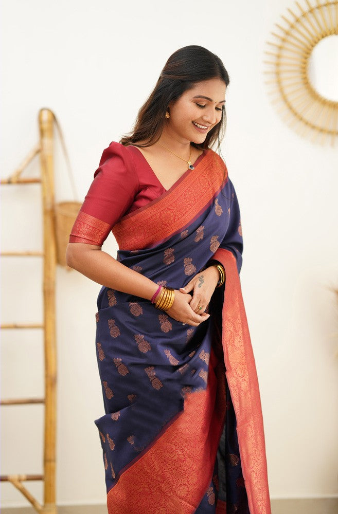 Magnetic Navy Blue Soft Silk Saree With Fragrant Blouse Piece